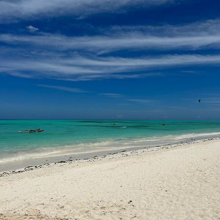 Coco Beach Hotel Джамбиани Экстерьер фото